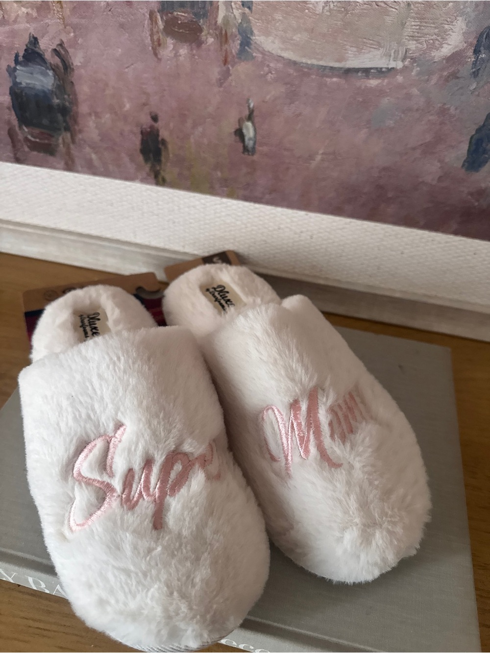 NWT Super Mom Slippers - Size S (5-6)
